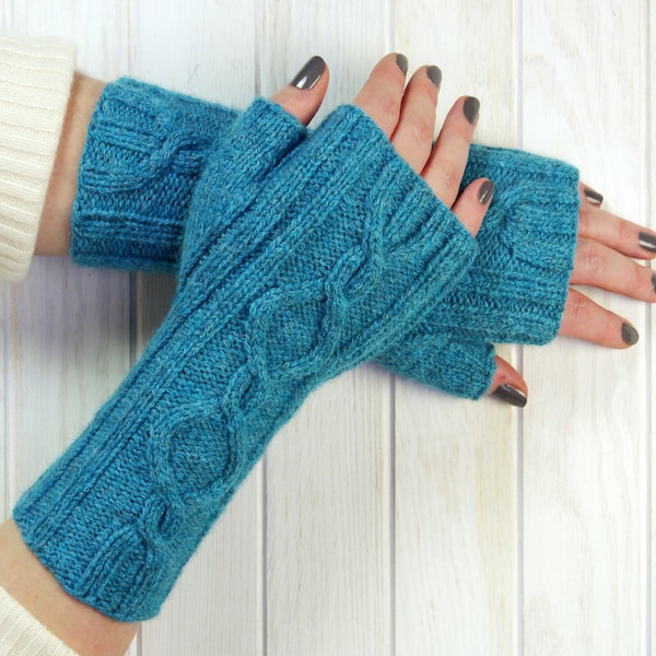 Greti Handstulpen, fingerlose Handschuhe, Strickanleitung