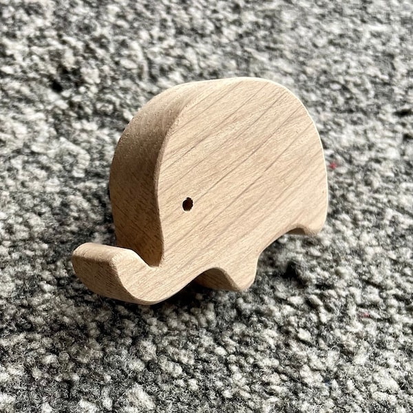 Bouton de tiroir thème Éléphant bois naturel (chêne) / peut s'utiliser comme patère*