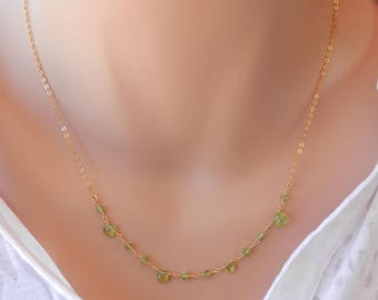 Août collier de pierre natale peridot collier or anniversaire d'août pendentif authentique peridot choker collier or bijoux peridot peridot