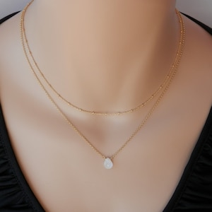 Collar de piedra lunar arco iris