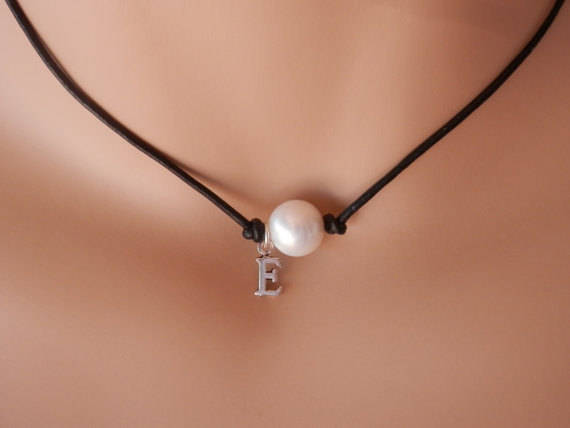 Leather pearl choker clearance