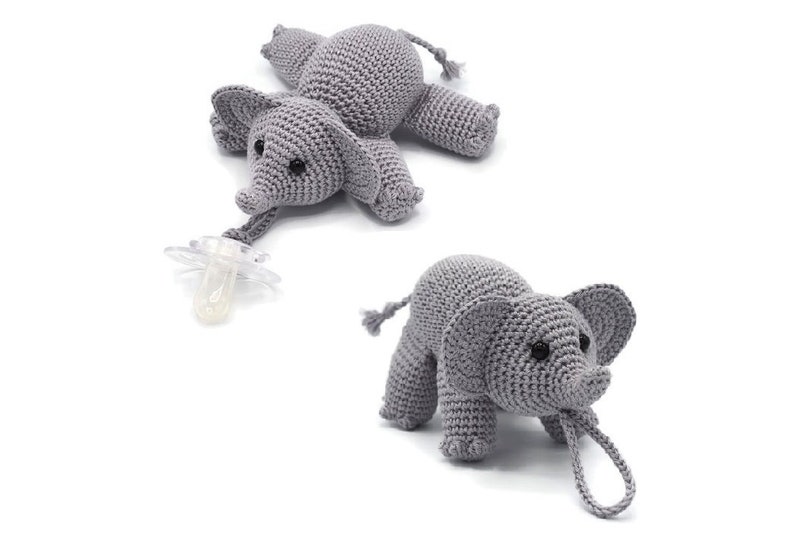 PATRÓN CROCHET chupete peluche elefante