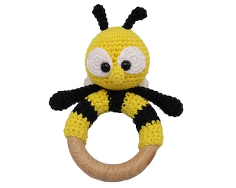 CROCHET PATTERN rattle bee