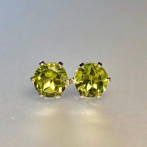 Genuine peridot studs, 5 mm peridot prong set studs, August birthstone, natural peridot, green gemstone, minimalist earring, sterling silver