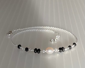 Black tourmaline and pearl anklet, black gemstone ankle bracelet, sterling silver chain anklet, dainty black and white ankle jewelry