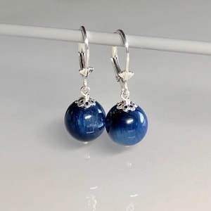 Genuine blue kyanite earrings, short kyanite lever back earrings, blue stone earrings, drop dangle, sterling silver, chakra alignment
