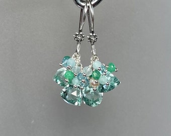 Boucles d'oreilles en grappe de quartz vert de mer, boucles d'oreilles en grappe de pierres précieuses, boucles d'oreilles bohème chic, boucles d'oreilles pendantes en quartz, boucles d'oreilles bleues et vertes