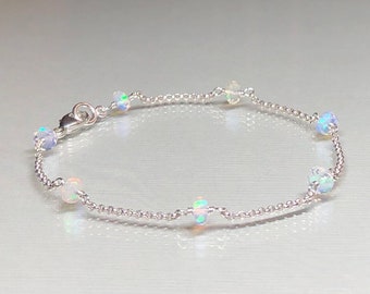 Dainty fire opal bracelet, Ethiopian opal bracelet, white opal beaded bracelet, minimal welo opal, Christmas gift for her, sterling silver