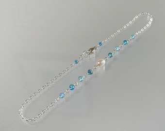 Bracelet de cheville en perles de topaze bleue, bracelet de cheville en pierres précieuses bleues mélangées, bracelet de cheville en topazes bleues multiples, bracelet de cheville en chaîne en argent pour bijoux d'été, bijoux de cheville délicats pour femmes