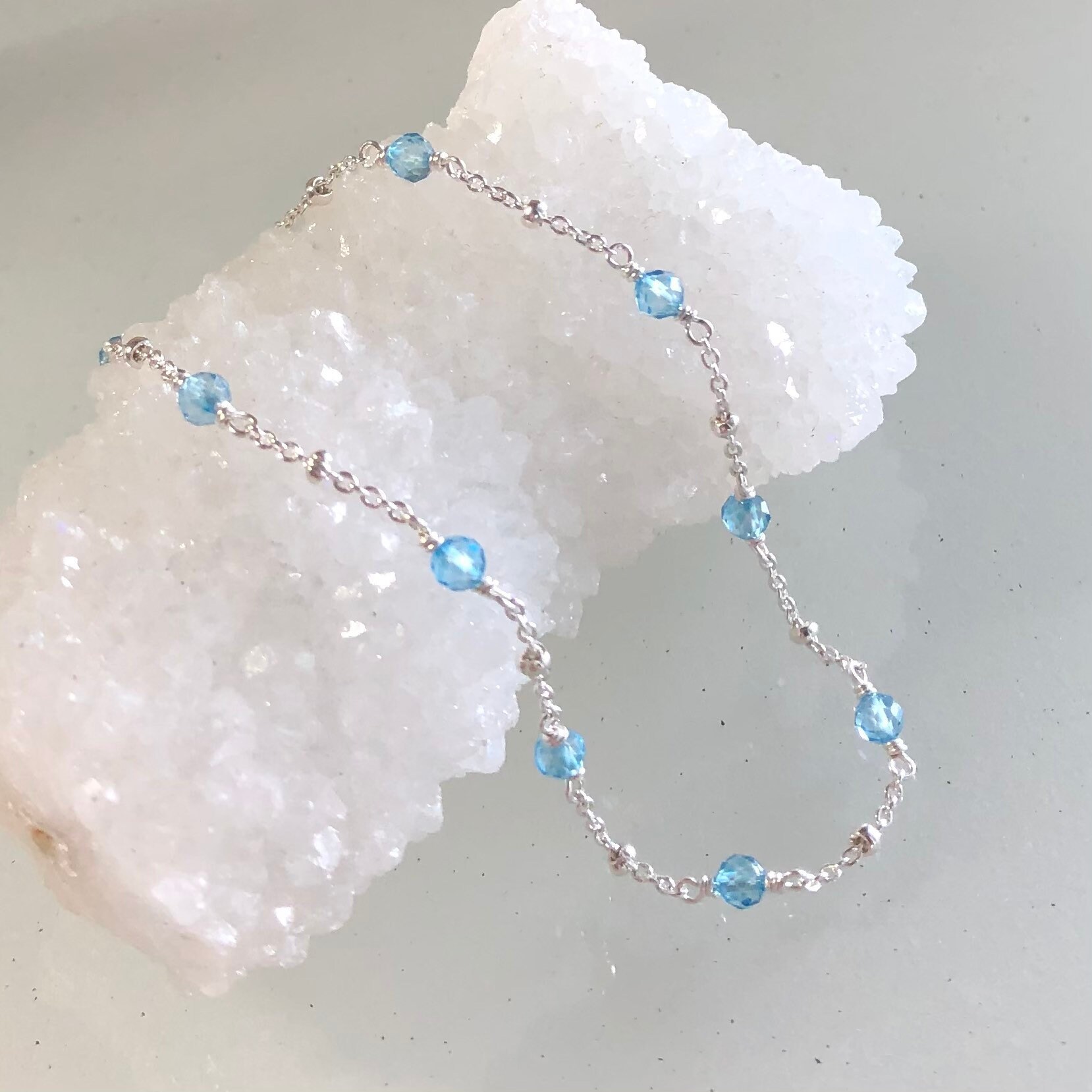 BJ2628 Sky Daisy Tile Bracelet main image 0