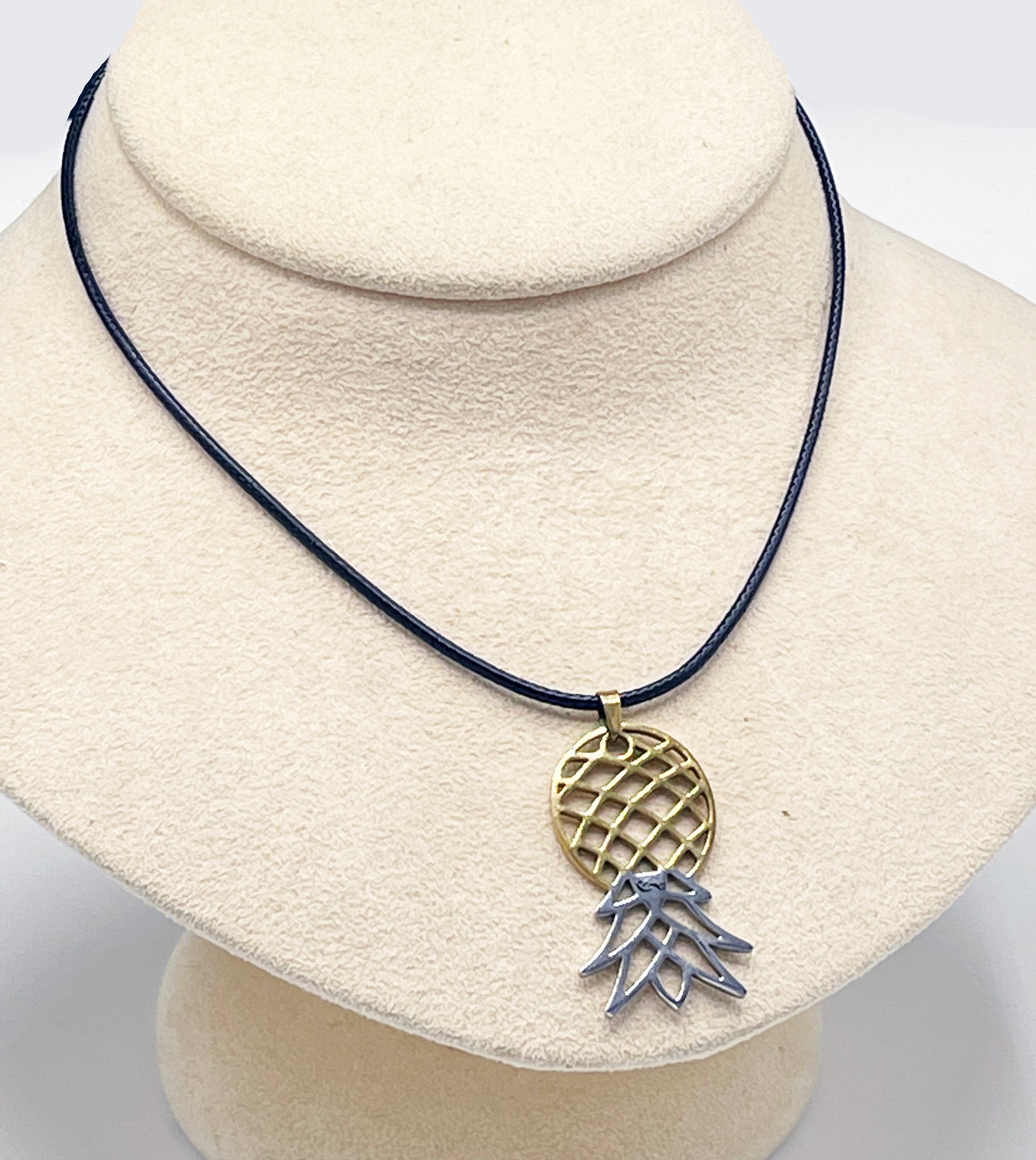 Upside Down Pineapple Expandable Eva Pendant Necklace In Gift Bag