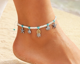 Tobillera playera con dije de piña invertida, macramé ajustable, joyería simbólica sutil, tobillera de verano