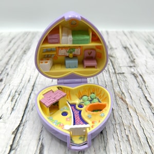 Vintage Polly Pocket, 1993 Bluebird Toys, Polly Pocket Wedding Chapel, Polly Pocket Pretty Bunnies, Polly Pocket Collectible, Gift Idea