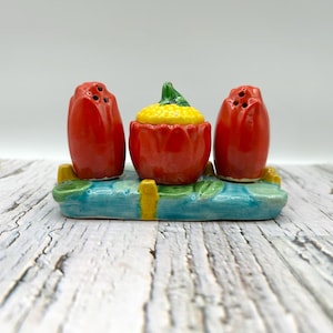 Vintage Frog Salt & Pepper Shaker Set, Animal Condiment Set, Salt Pepper Mustard Pot, Mid Century Ceramics, Collectible Shakers on a Tray