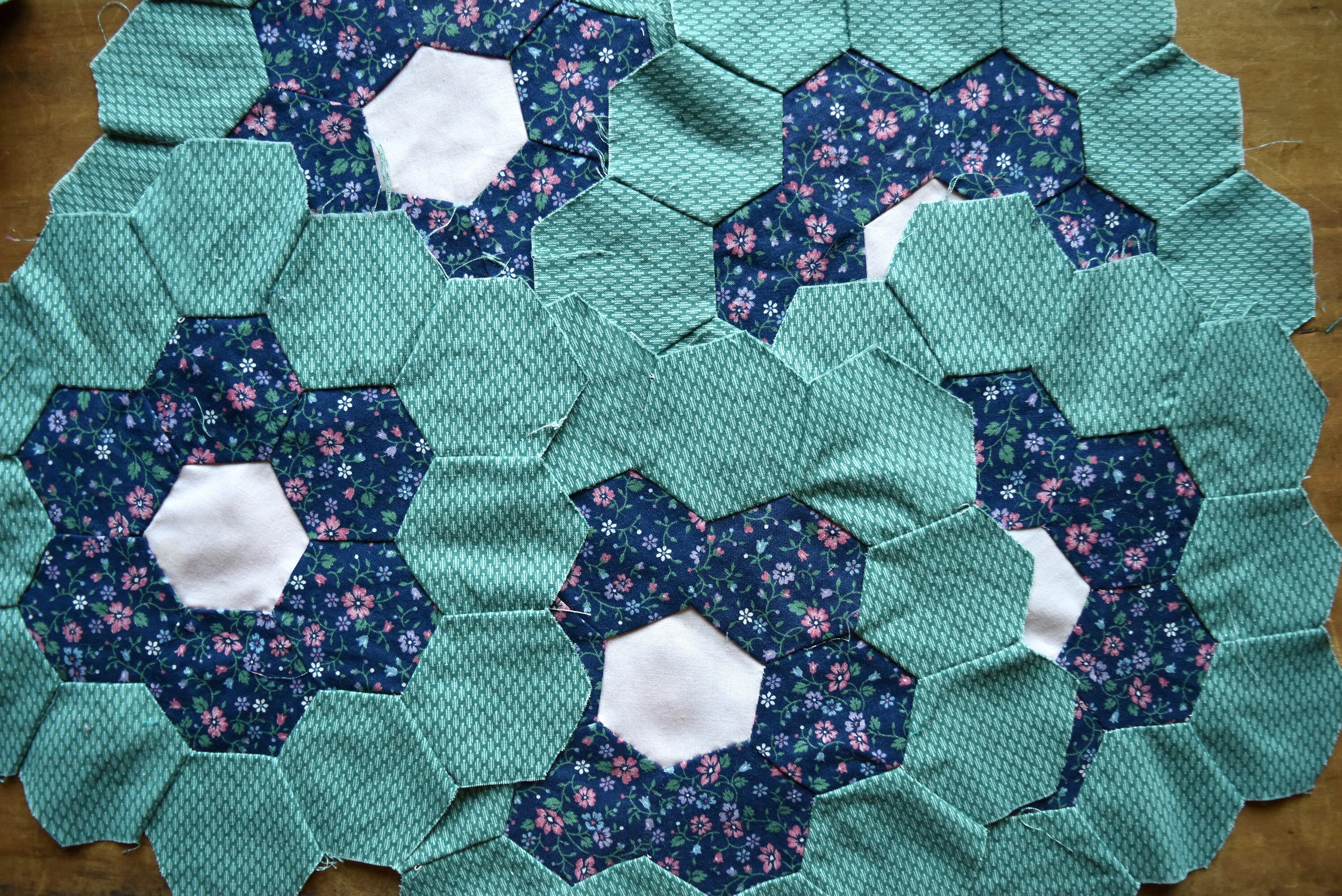 Vintage Hexagon Quilt Pieces, Vintage Quilt Block, Precut Quilt Pieces, Hand Cut Hand Stitched