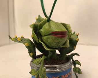 audrey 2 figure