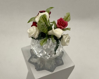 Dollhouse Miniature Flowers ~ Vase ~ Flower Pot ~ Table Decoration ~ Garden ~ Greenhouse ~ 1:12 Scale ~ Diorama ~ Room Box ~ Vignette