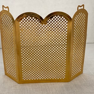 Dollhouse Miniature Fireplace Screen ~ 1:12th Scale ~ Decorative Fireplace Screen ~ Fireplace Accessory ~ Room Box ~ Diorama ~ Vignette