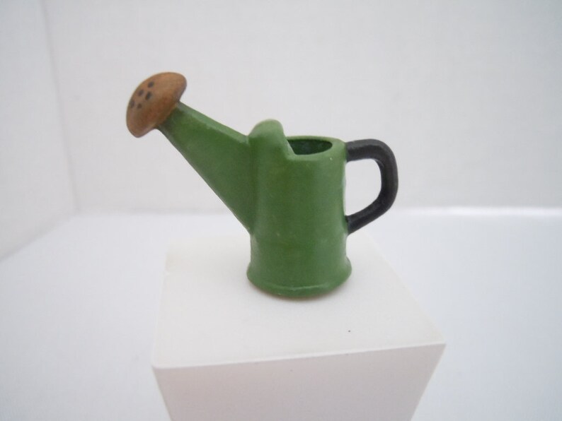 1:12 Scale Metal Watering Can Doll House Miniature Garden AccessoryRI