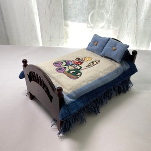 Dollhouse Miniature Bed ~ 1:12th Scale ~ Artisan ~ Bedroom ~ Furniture ~ Dressed Bed ~ Child&#39;s Bed ~ Room Box ~ Diorama ~ Vignette