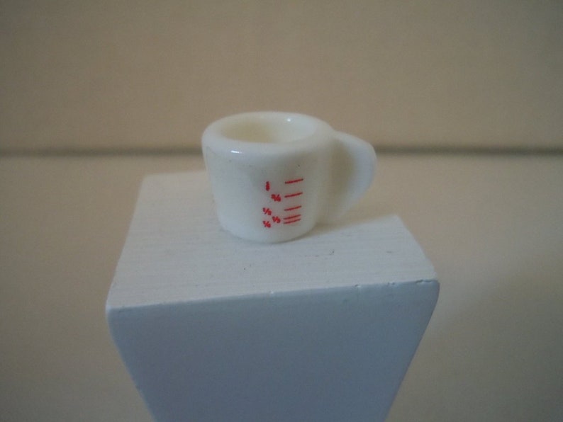 Miniature Measuring Cup in 1:12 doll scale