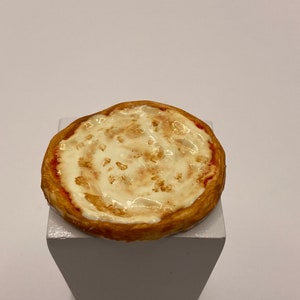 Dollhouse Miniature Pizza ~ Cheese Pizza ~ Food ~ Kitchen ~ Italian Pizza ~ 1:12 Scale ~ Fairy garden ~ Room Box ~ Diorama ~ Accessories