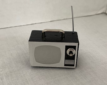 Dollhouse Miniature Television ~ TV ~ Portable TV ~ Vintage ~ 1:12th Scale ~ Dollhouse Furniture ~ Diorama ~ Fairy Garden ~ Room Box