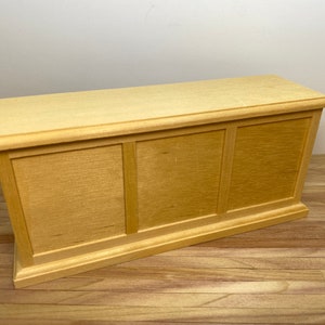 Dollhouse Miniature Counter ~ Shop counter ~ Boutique ~ Store counter ~ Dress Shop ~ Furniture ~ 1:12th Scale ~ Diorama ~ Vignette