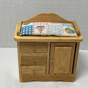 Dollhouse Miniature Nursery Changing Table ~ Baby ~ Nursery Furniture ~ Furniture ~ 1:12th Scale ~ Diorama ~ Vignette ~ Accessories