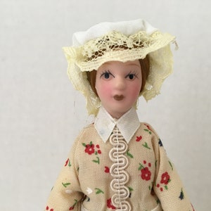 Dollhouse Miniature Doll ~ Servant ~ Nanny ~ Maid ~ Victorian Women ~ 1:12th Scale ~  Miniature Scene ~ Diorama ~ Dollhouse ~ Room Box