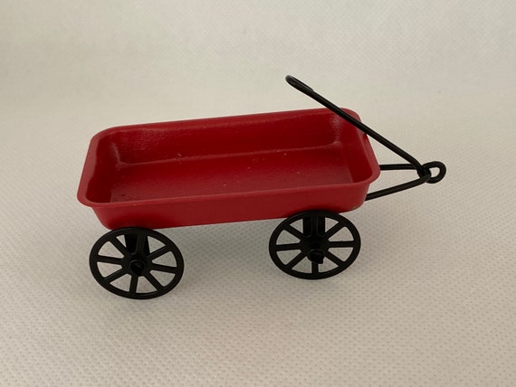 1:12 Scale Miniature Red Wagon Dollhouse Accessory 1:12 Scale Miniature Red Wagon Dollhouse Accessory