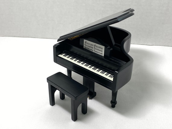 Dollhouse Miniature Baby Grand Piano ~ Musical Instrument ~ 1:12th