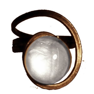 Small Asymmetrical Ring