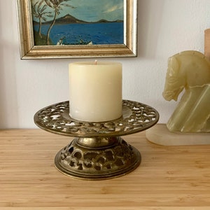 Beautiful sold brass Thomas Blakemore made in England tree candle holder tassel design