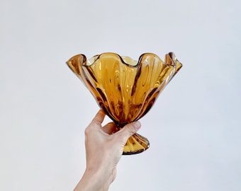 Vintage Amber Glass Pedestal Dish – Ruffled Edge Bowl