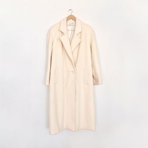 Vintage Women's Cream Wool Trench Coat Size Large – Long Overcoat, Beau Brem