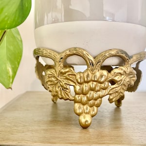 Vintage Brass Grape Leaves Plant Stand – Pedestal Plant Stand, Wine Decor