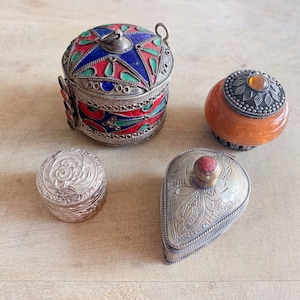 Vintage Metalwork Boho Trinket Boxes – Tiny Jewelry Box, Metal Boxes, Eclectic Decor