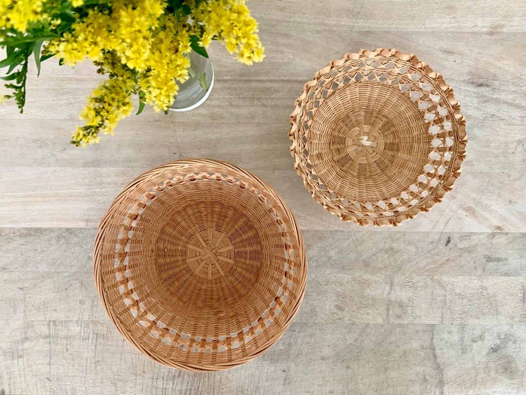 Pair Vintage Round Wicker Nesting Baskets Catchall Basket Etsy