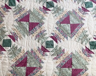 Vintage Patchwork Floral Queen/Full Quilt – Cottage Bedding, Grandmillenial