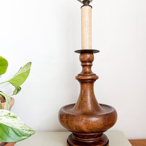 Mid Century Wooden Table Lamp MCM Lamp, Wood and Brass Lamp, Vintage Lighting image 7