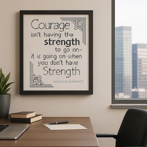 Patrón de punto de cruz en PDF con cita sobre coraje y fuerza • Frase inspiradora y motivadora • Cita de Napoleón Bonaparte