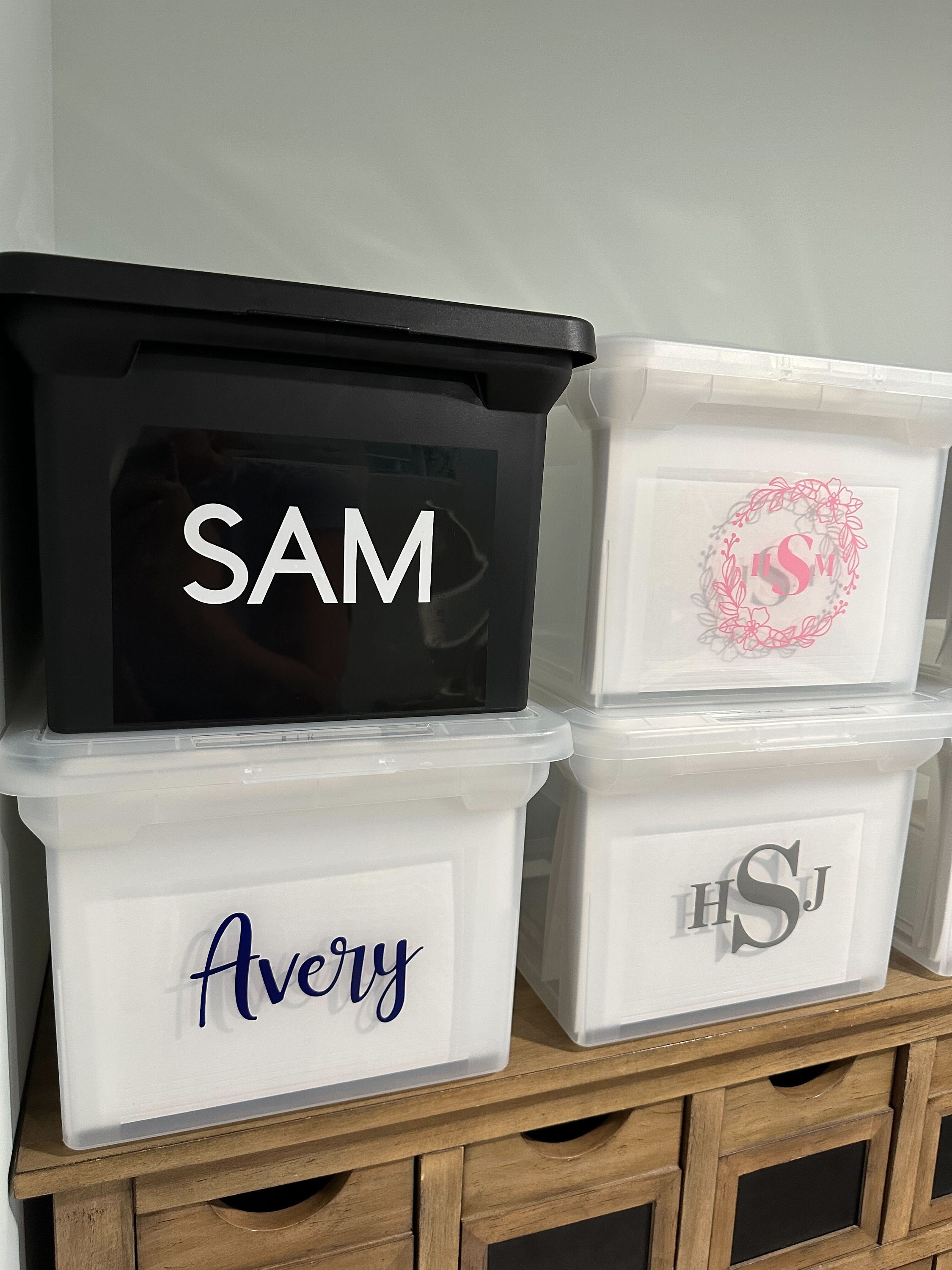 Vinyl Name Decal for School Memory Box PLUS Ebook & Free Printables ...
