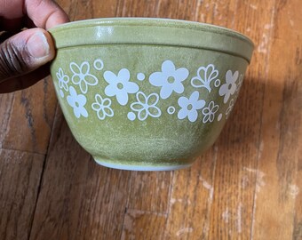 Vintage PYREX Spring Blossom Green Mixing Bowl #40