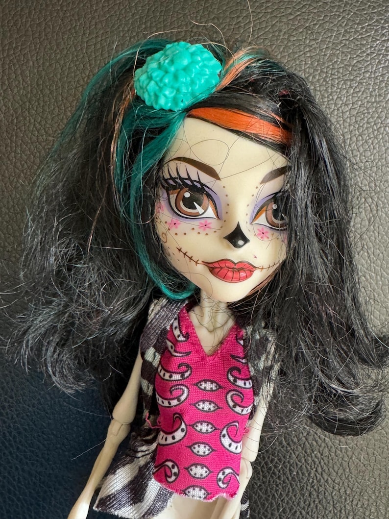 G1 Vintage Monster High Dolls. Nude Dolls, Freak Du Chic Clawdeen and Art Class Skelita - Etsy