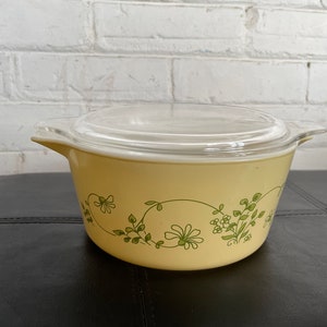Vintage 1970’s Pyrex Shenandoah Casserole/Baking Dish With Clear Glass Lid