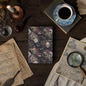 Botanische Knochen: Die Chronik eines Gelehrten, Hardcover-Zeitschrift