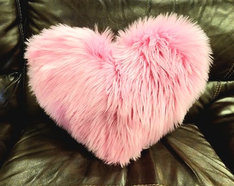 Heart pillow, fur pillow, Valentine's decor, Valentine pillow, pink faux fur, girl's room decor, white fur pillow, hot pink fur pillow
