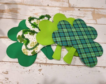 St. Patrick's Day wreath attachment, green clover attachment,  shamrock wreath, Luck of the Irish, Lucky 4 leaf clover, front door decor