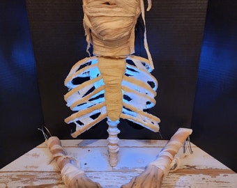 Skeleton attachment, James EmBalm, Halloween decor, Halloween wreath attachment, lighted skeleton wreath attachment, mummified skeleton